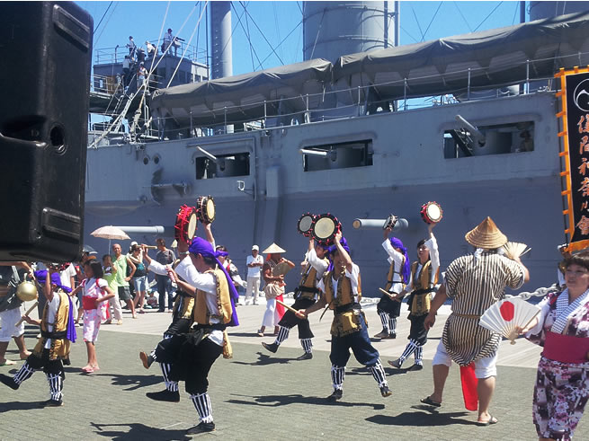 沖縄のエイサー